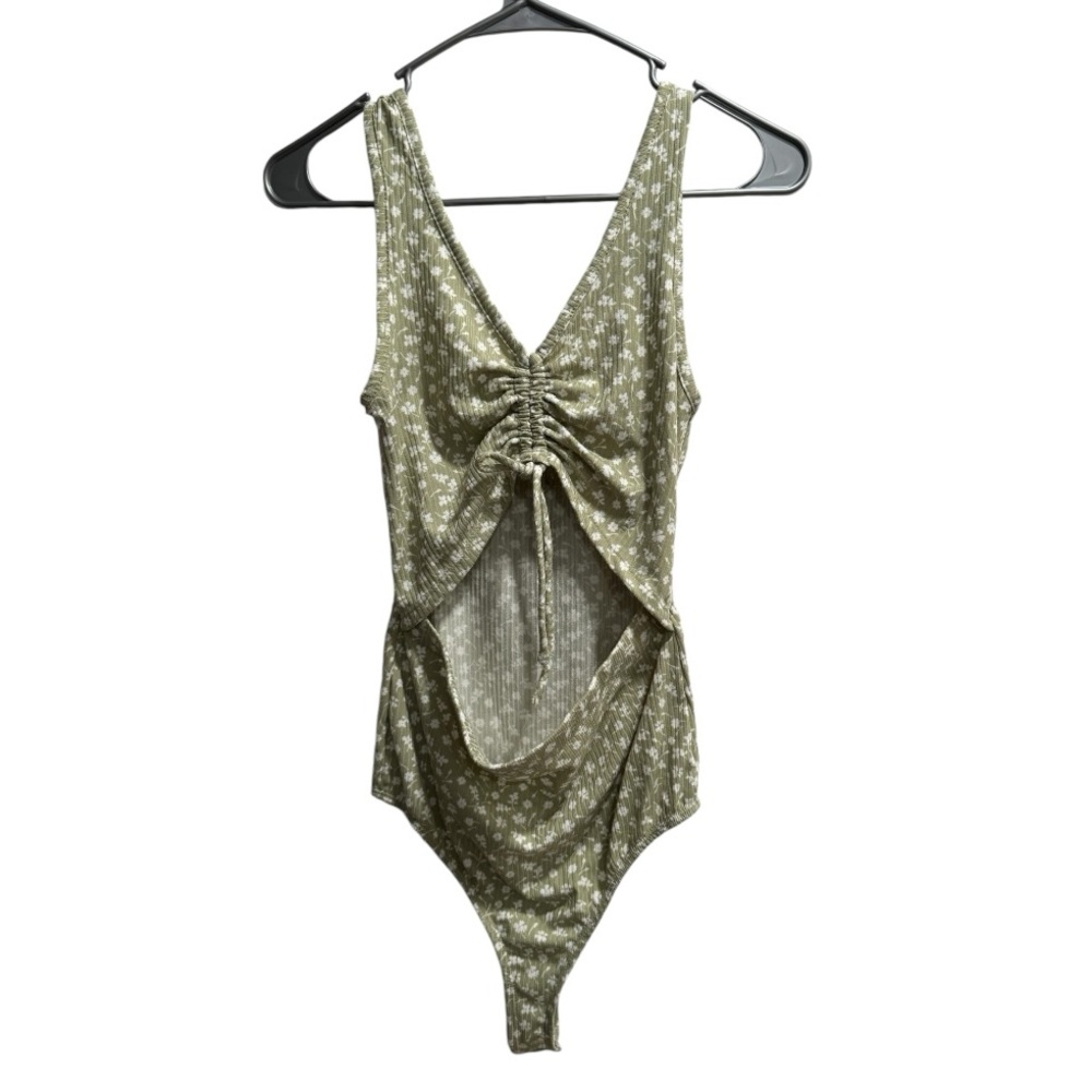 Green and White Floral Bodysuit, size Medium‎